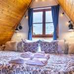 Chillinn Bikavér Cottage Eger hálószoba második emeleten, tetőtéren