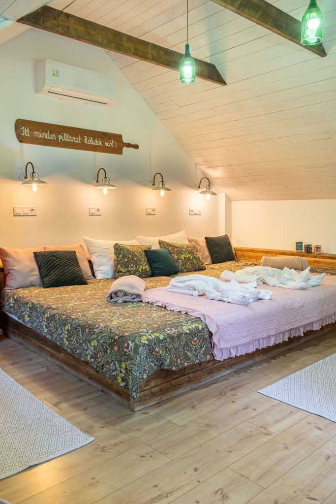 ChillinnRoséCottageEger-12